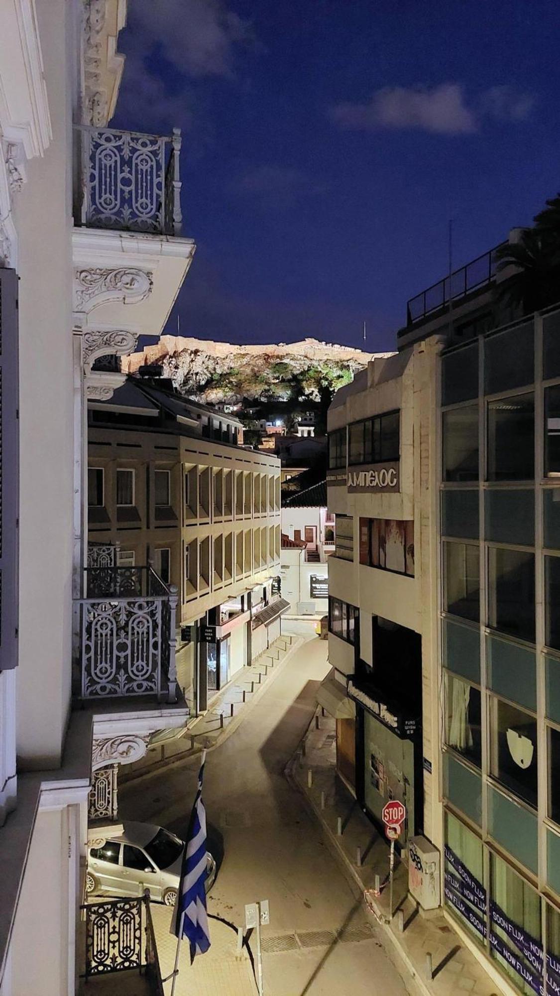 Elegant Apartment Under The Acropolis Atena Exterior foto